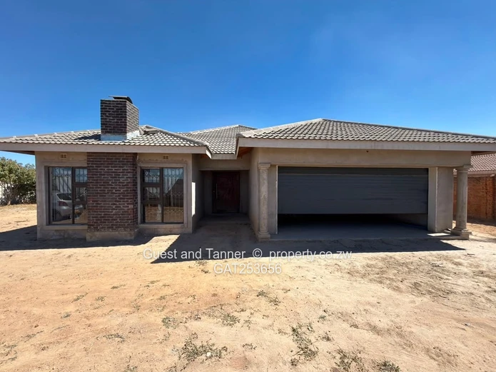 Spacious 4-Bedroom Family Home in Rockview — Finish to Your Taste