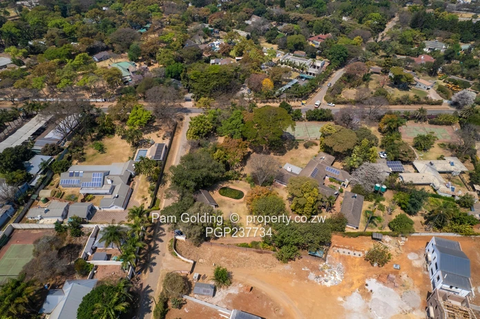 Two Acres on Kew Drive