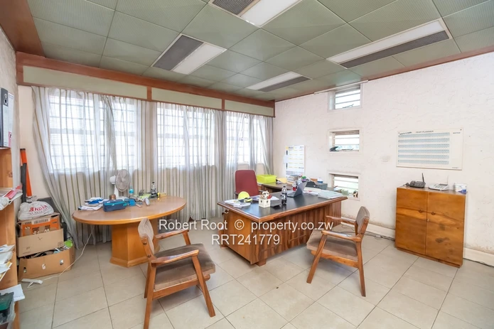 Industrial/Warehouse Property - New Ardbennie