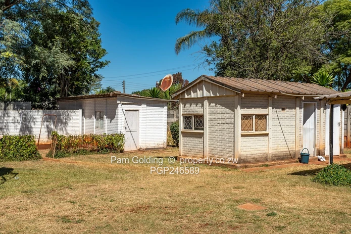 Rhodesville – 4 Bedroom Family Home With A Prolific Borehole