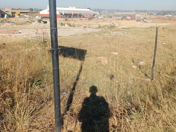 Commercial & Industrial Land