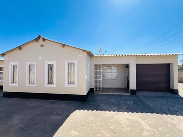 3 Bedroomed Cowdray Park house for sale