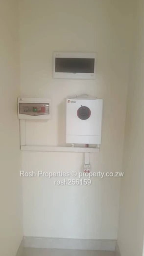 Modern 2-Bed Garden Flat with Borehole in Marlborough