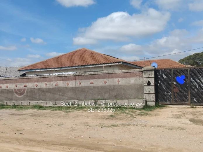 Spacious 5-Bed Family Home in Chitungwiza 