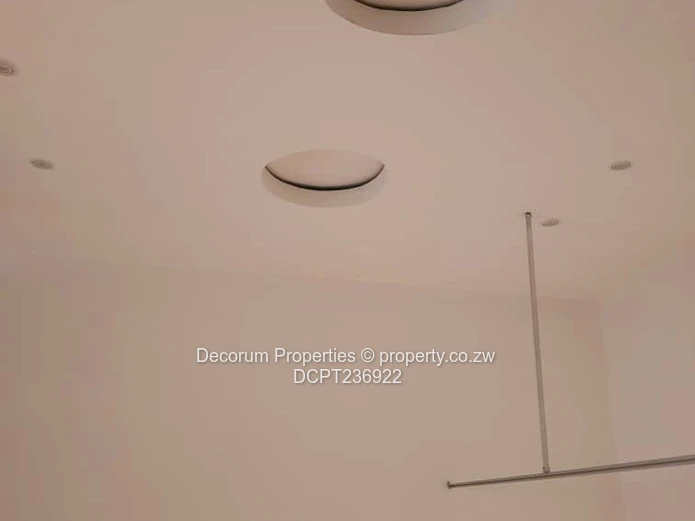 Avenues 4-bed with Borehole, Solar & Secure Garden