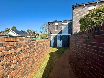 Spacious Garden Flat In The Best Part Of Avondale