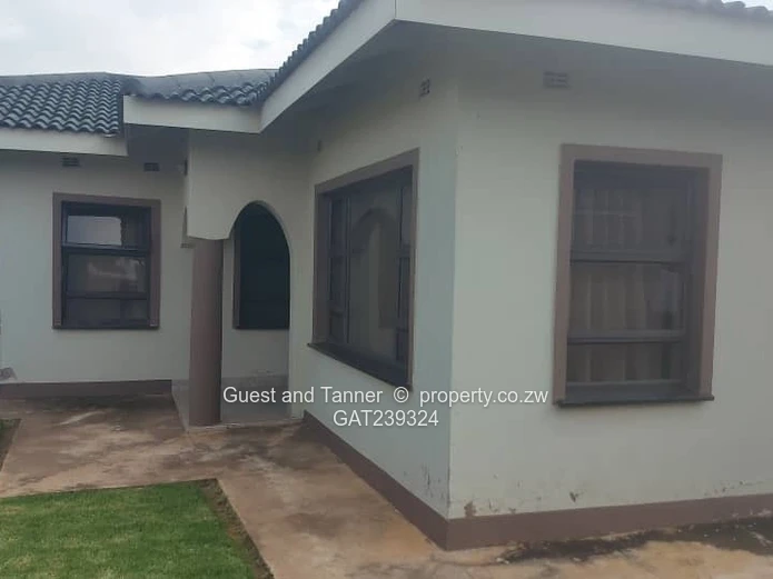 Luxurious 5-Bedroom House in Sandton Phase 1  with Clean Title