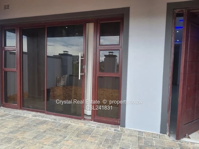 Arlington Ensuite Available 