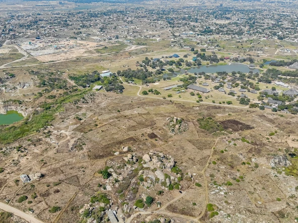 Commercial & Industrial Land