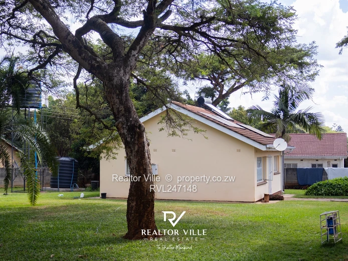 Spacious 7-Bed Westgate Home with Large Kitchen & Borehole