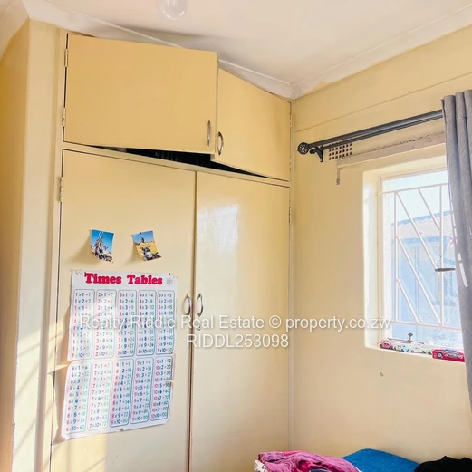 2-Bed Flat in Eastlea, Harare – 100m² Compact Unit