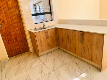 2 Bedroom Garden Flat