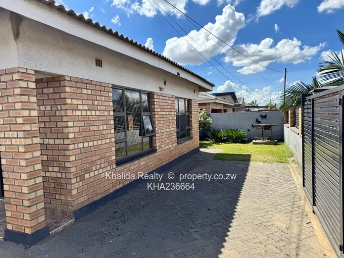 ?? House to Rent in Madokero Estate 