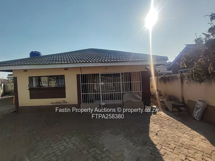 House For Online Auction - Starts 9 Nov 2026 (Sole Mandate)
