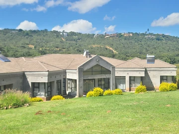 6 Bedroom House