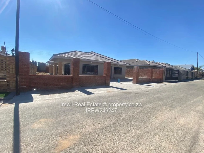 Mabvazuva 4 Bed to Let