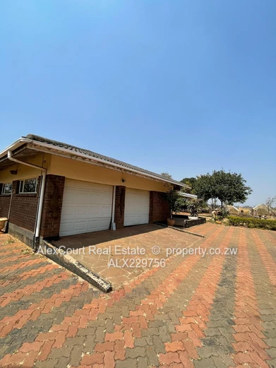 1.4 Hectare Property For Sale In HOGERTY HILL