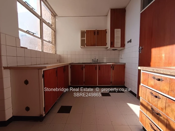 Prime 2 Bedroomed Flat in Ascot for sale