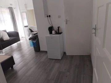 10 Bedroom House