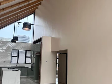 3 Bedroom Flat & Apartment