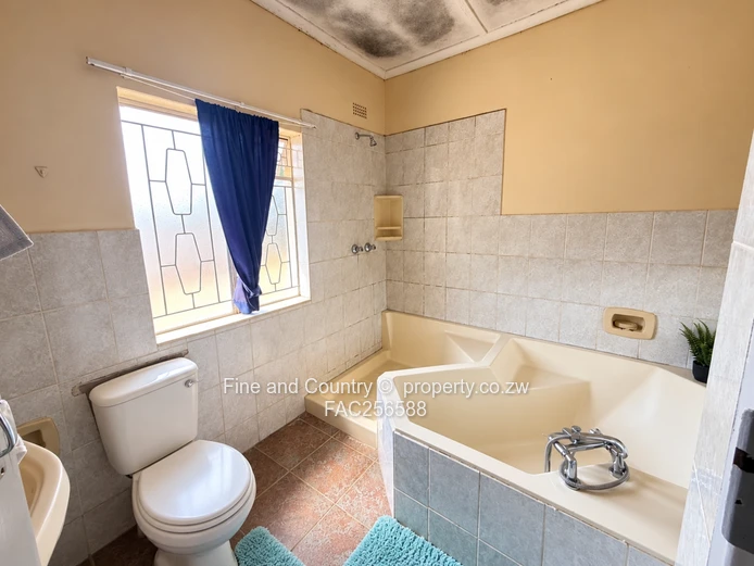 Family Home For Sale 