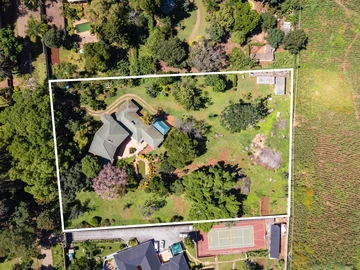 Elegant Family Home with Luxurious Amenities in  Chisipite