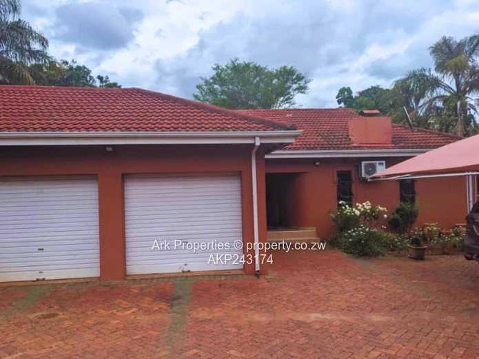 4 Bedroomed House For Sale In Borrowdale Brooke