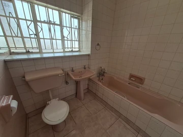 3 Bedroom Garden Flat