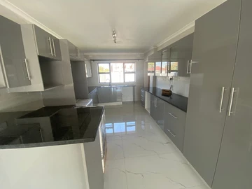 3 Bedroom Garden Flat