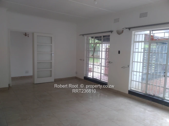 3 bed home in Mabelreign