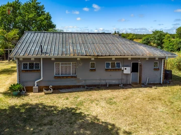 Farm & Agricultural Land