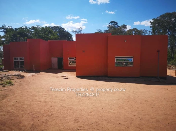 Prime Investment Property For Sale In Marondera Lendyview Park