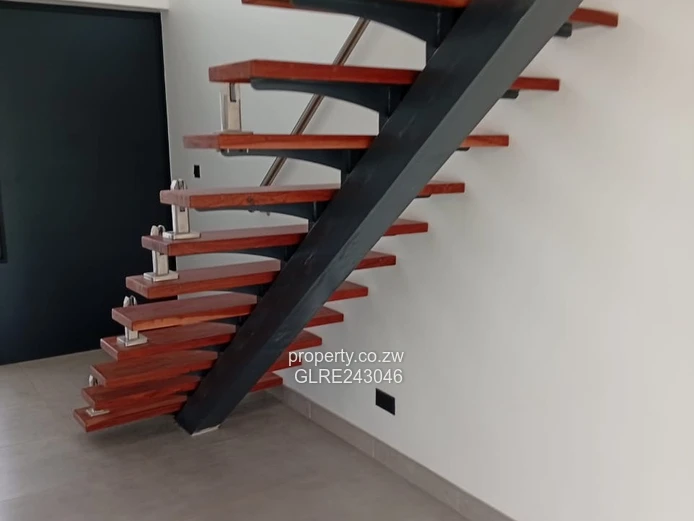 Modern Villa  4-Bed Townhouse in Borrowdale, Harare North - Borehole