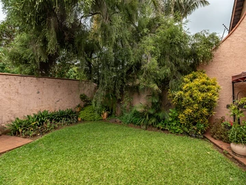 3 Bedroom Flat & Apartment