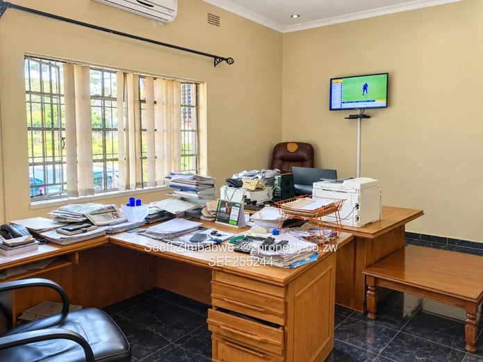 Belvedere, Kopje area: Prime Offices 936m², (Sole Mandate)