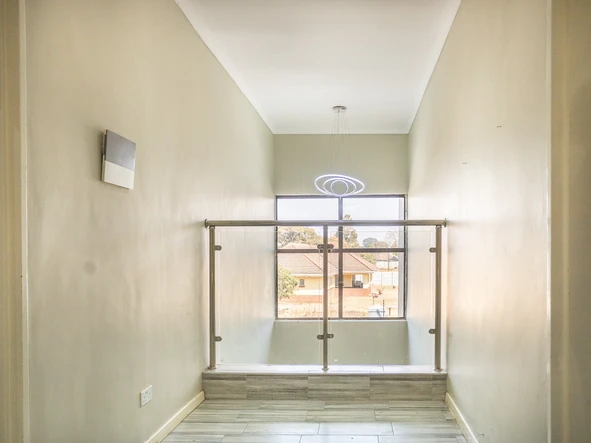 3 Bedroom Flat & Apartment