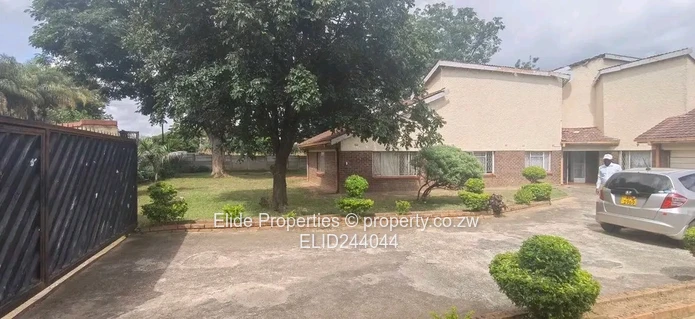 Borrowdale West: 4-Bed Home with Driveway & Garden