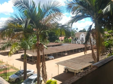 2 Bedroom Flat & Apartment