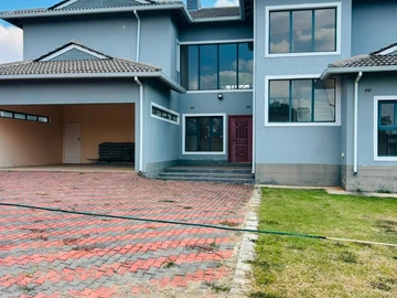 2 Unit Townhouse Complex