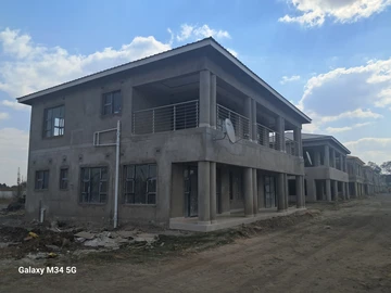 22 Unit Townhouse Complex