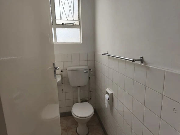 3 Bedroom Flat & Apartment