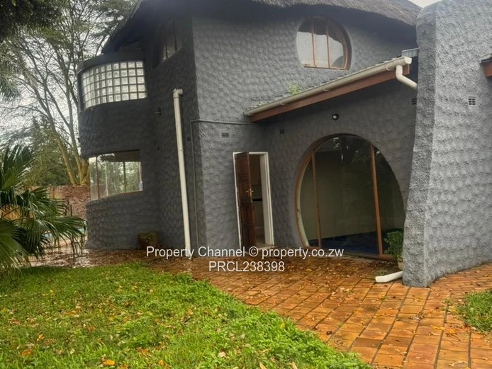 Spacious 4-Bedroom Home with Guest Wing