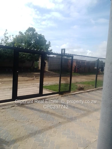 Glenview 1 house forsale (Sole Mandate)