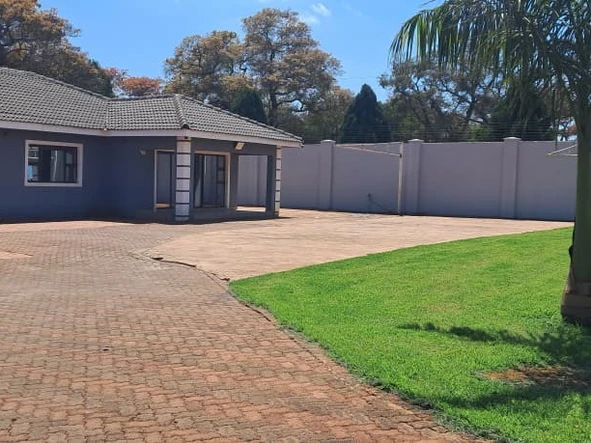 5 Bedroom House