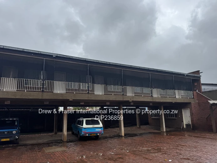 Msasa Office Complex and a warehouse -3050m² on 5000m² land 