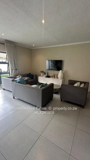 Modern 3-Bedroom Semi-Detached Apartment in Marlborough