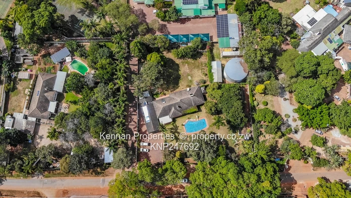 Four bedroom home in an excellent location with a cottage, pool and a prolific borehole (Sole Mandate)