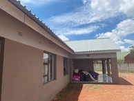 A beautiful massive property with 3 houses under 1 title deed.