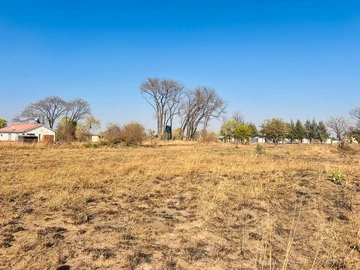 Land for Sale in Galloway Norton! 