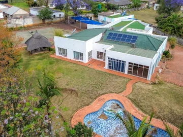 10 Bedroom House